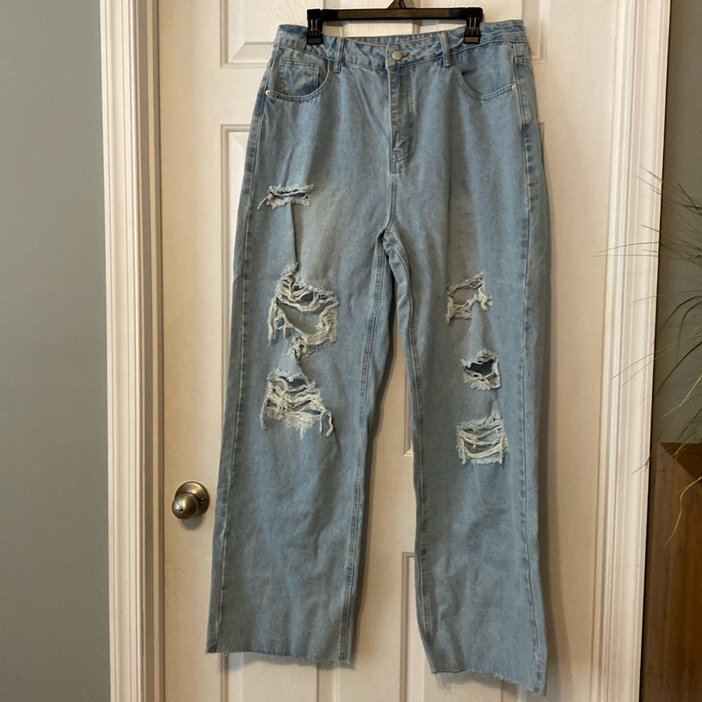 NWOT high rise wide leg distressed jeans size XL